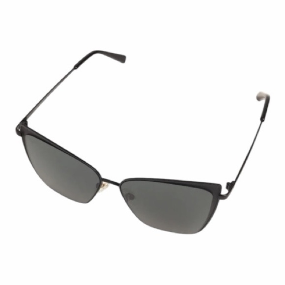 Diff Eyewear Stylish Becky Sunglasses: Black/Dark Smoke NWT - Picture 3 of 4